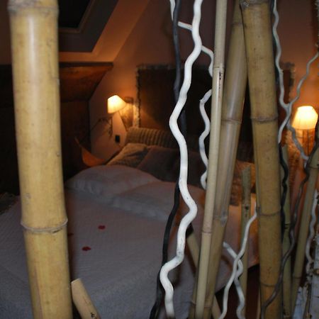 Chambres D Hotes ,Hotel ,Secret D'Une Nuit A Vicq Pres De Onnaing,Avec Piscine Ruang foto