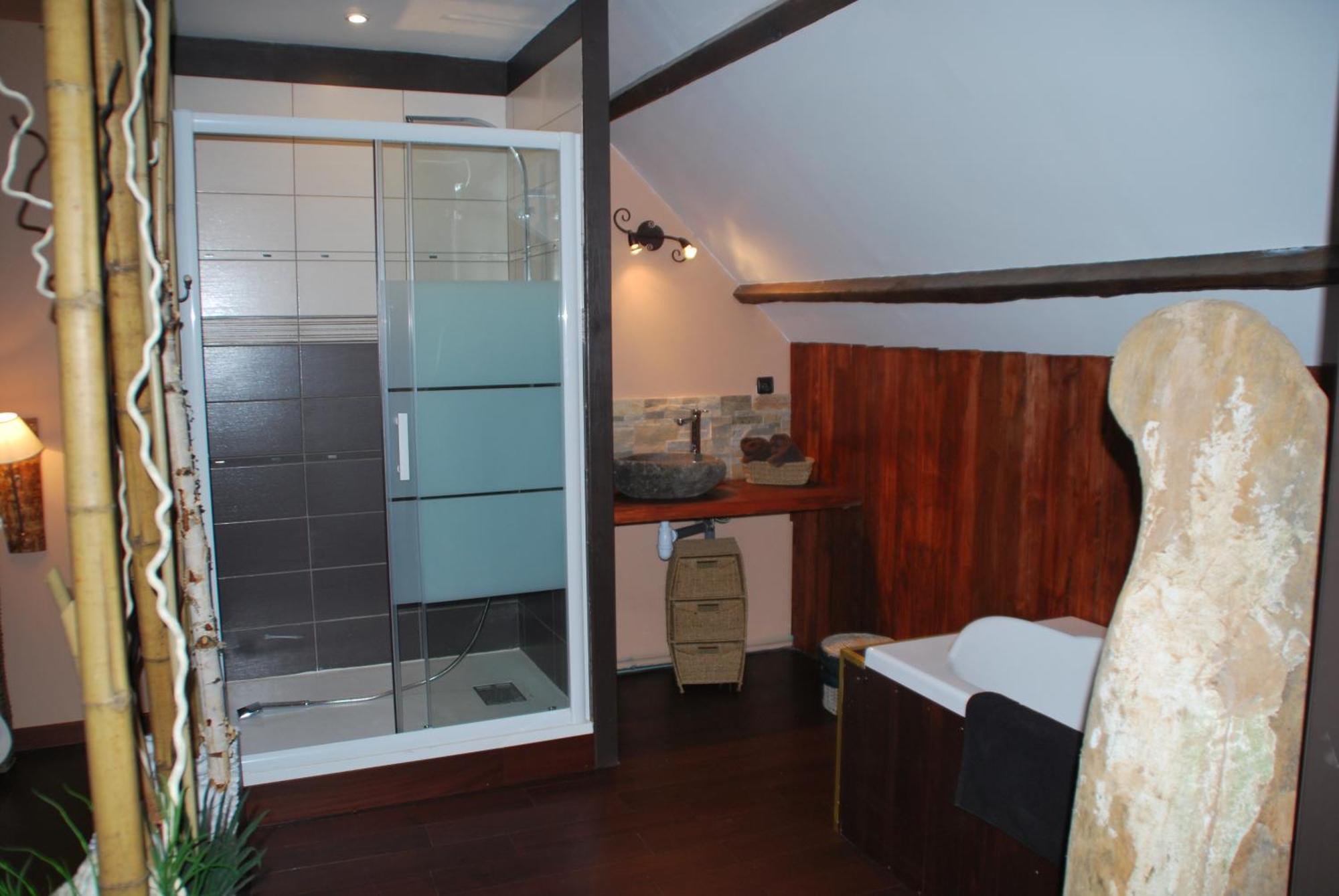 Chambres D Hotes ,Hotel ,Secret D'Une Nuit A Vicq Pres De Onnaing,Avec Piscine Bagian luar foto