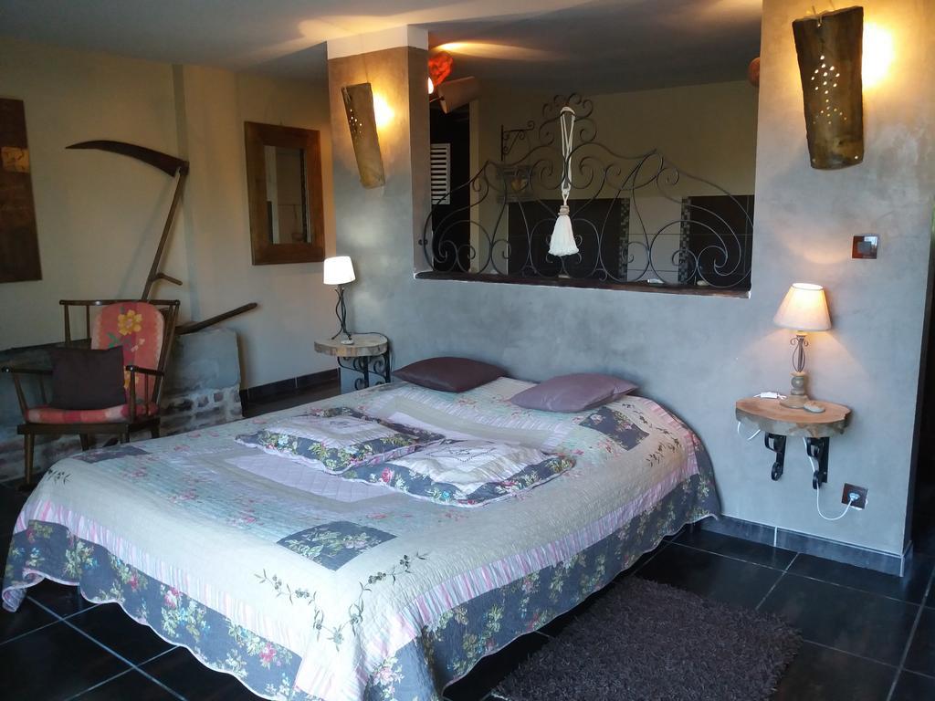 Chambres D Hotes ,Hotel ,Secret D'Une Nuit A Vicq Pres De Onnaing,Avec Piscine Bagian luar foto